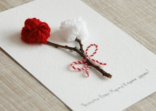 diy-yarn-pom-pom-martenitsa_Cover image